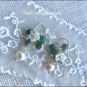 Natural urban garden style pearl earring